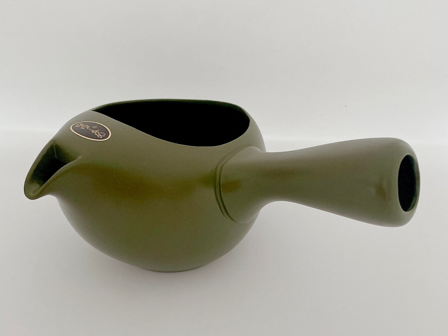 Lidless Tea pot