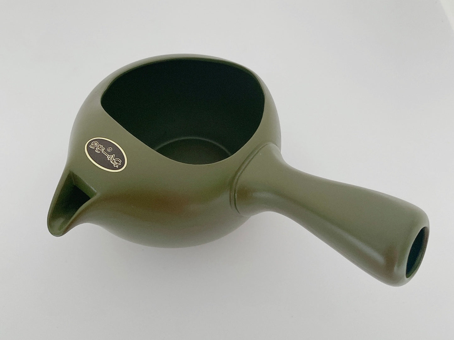 Lidless Tea pot