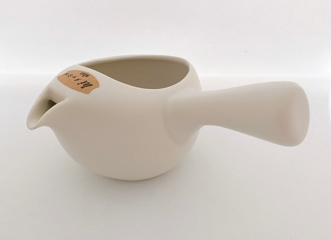 Tea pot